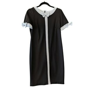 Classy sz. 6 Black and White Dress with Bows!
